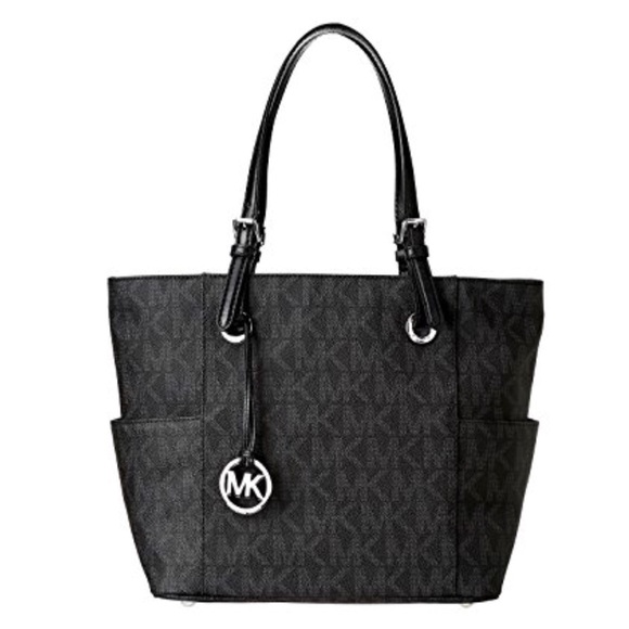 Michael Kors Handbags - Michael Kors Signature Tote